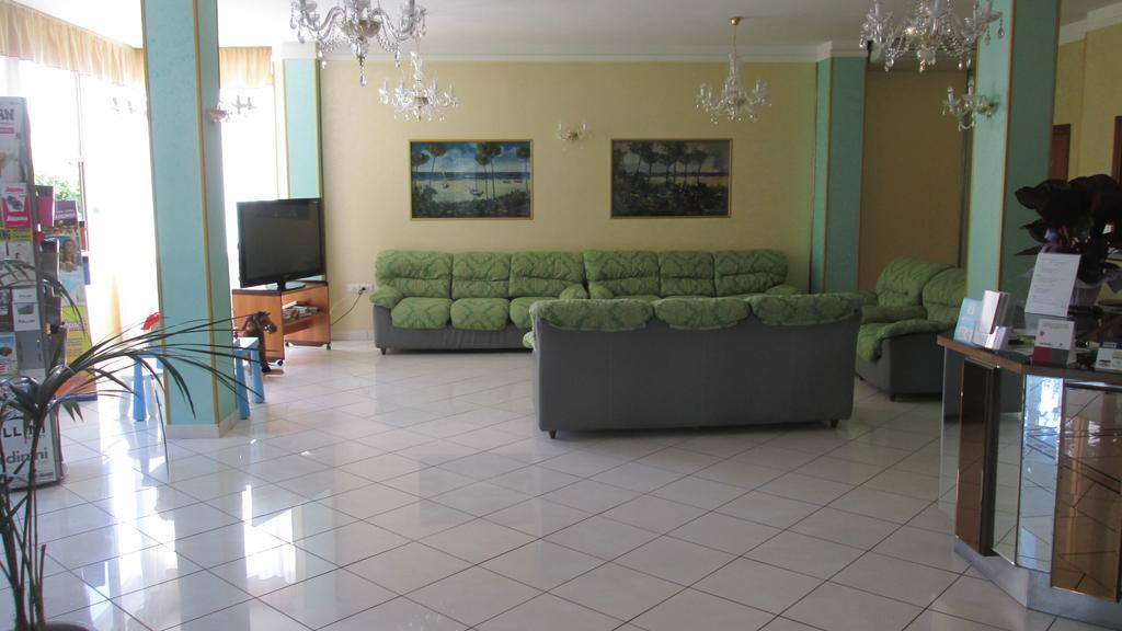 Hotel Primula Azzurra Cervia Buitenkant foto